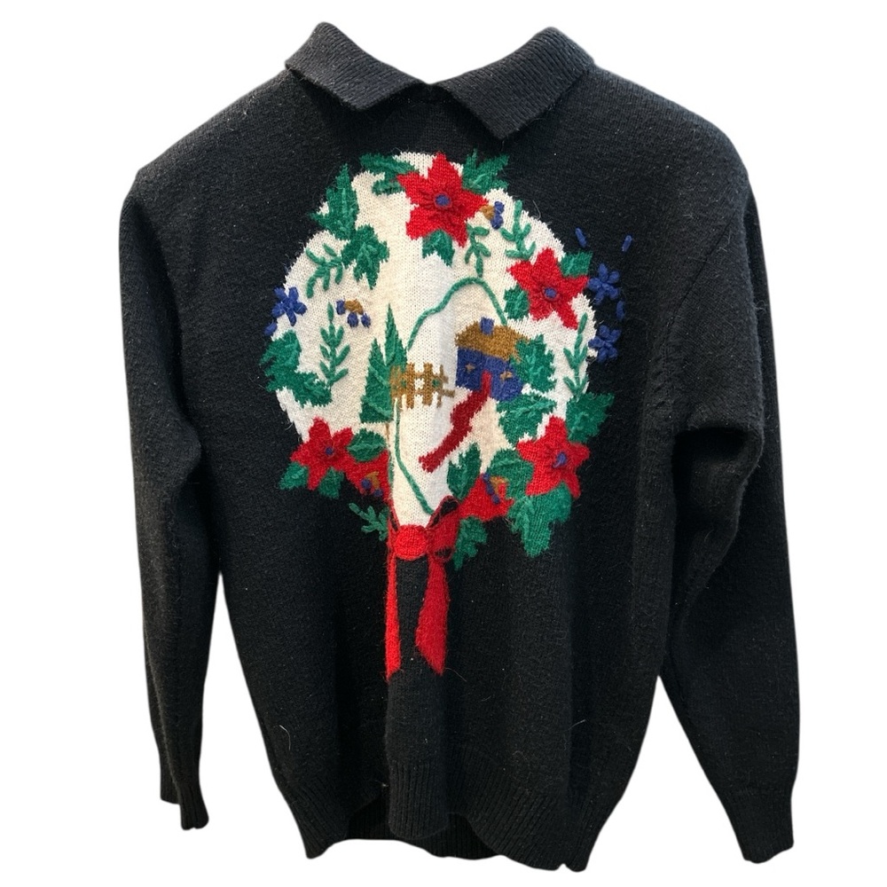 Vintage Black Christmas Sweater • Medium • 3D Knit Wreath